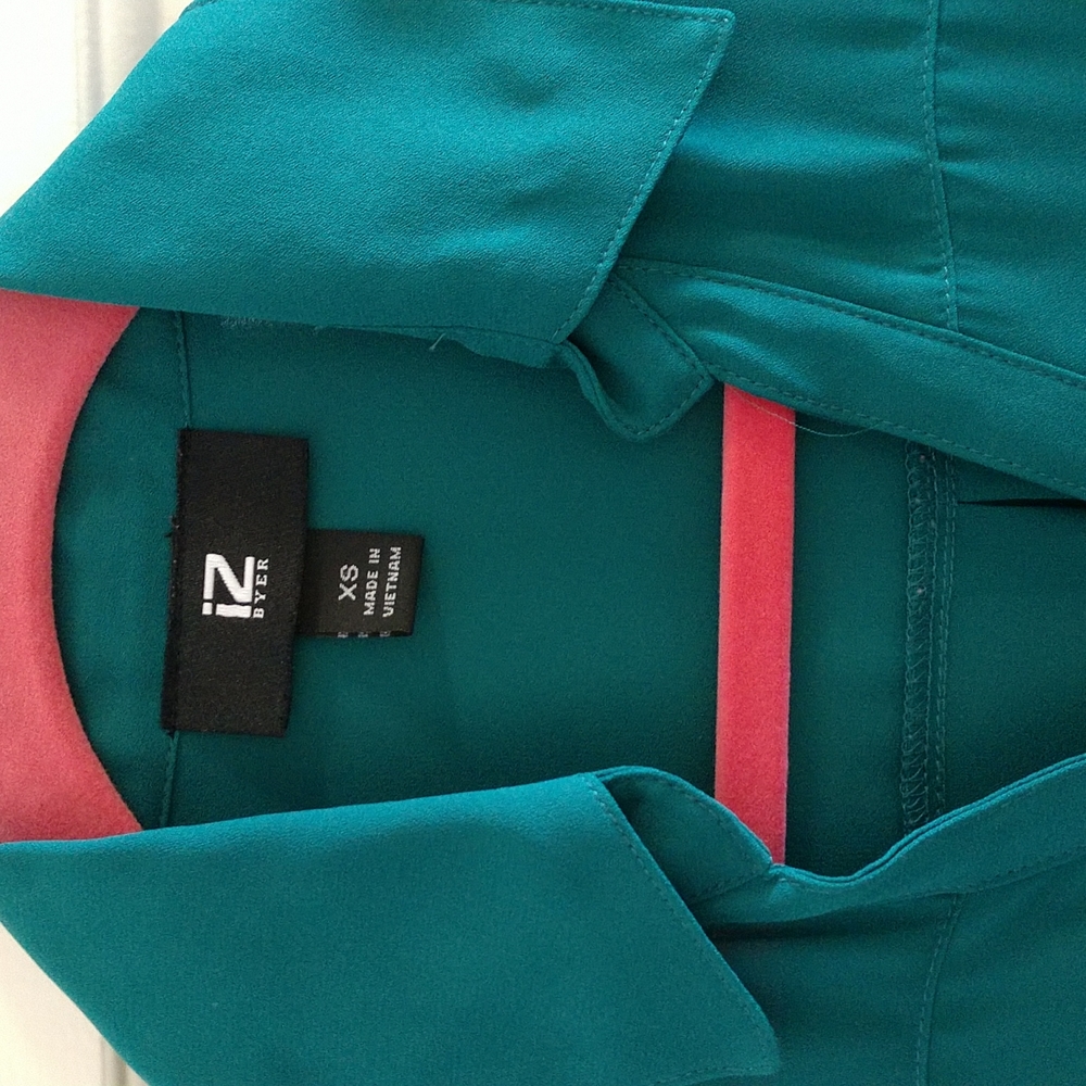 iZ Byer Teal Button Up Shirt Size XS Millennial Club Y2K Going Out Top Corporate - Picture 2 of 2